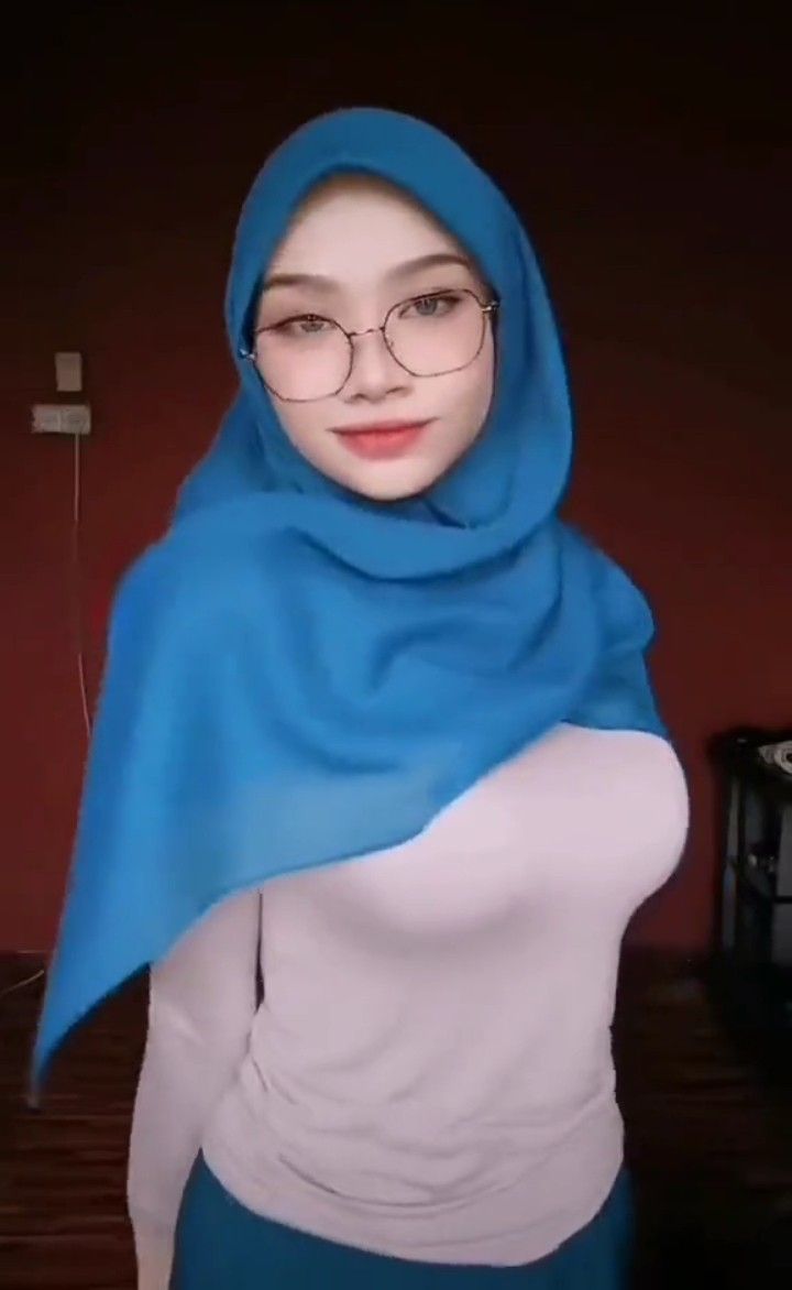 Top Trending Gadis Hijab Indo Terbaru Burung Abang Terjepit Kerang Ajaib Nyampe Lumer Di Dalam
